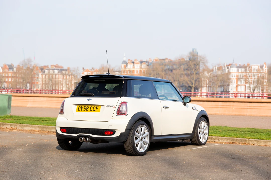 2008 Mini Mini 2nd Gen - Image 15 of 31