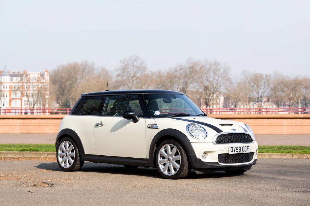 2008 Mini Mini 2nd Gen - Image 4 of 31