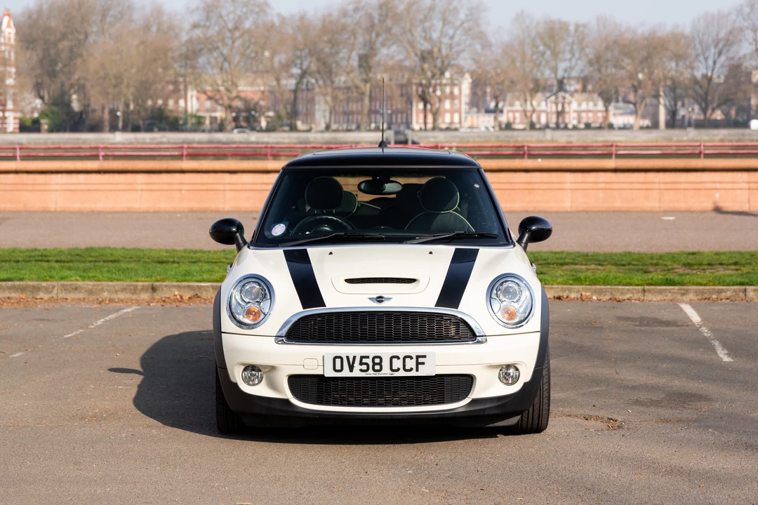 2008 Mini Mini 2nd Gen - Image 3 of 31