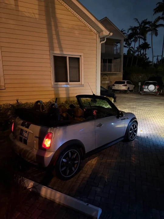 2008 Mini Mini 2nd Gen - Image 2 of 7