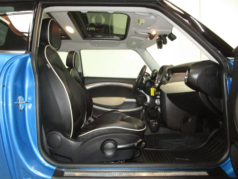 2008 Mini Mini 2nd Gen - Image 12 of 20