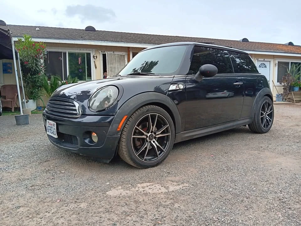 2008 Mini Mini 2nd Gen - Image 9 of 15