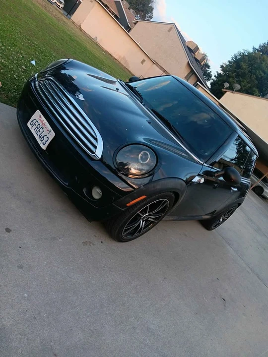 2008 Mini Mini 2nd Gen - Image 2 of 15