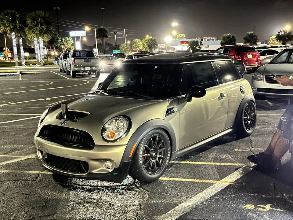 2008 Mini Mini 2nd Gen - Image 2 of 2