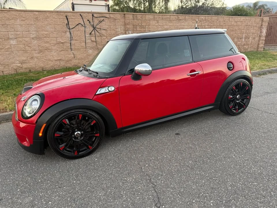 2008 Mini Mini 2nd Gen - Image 2 of 17