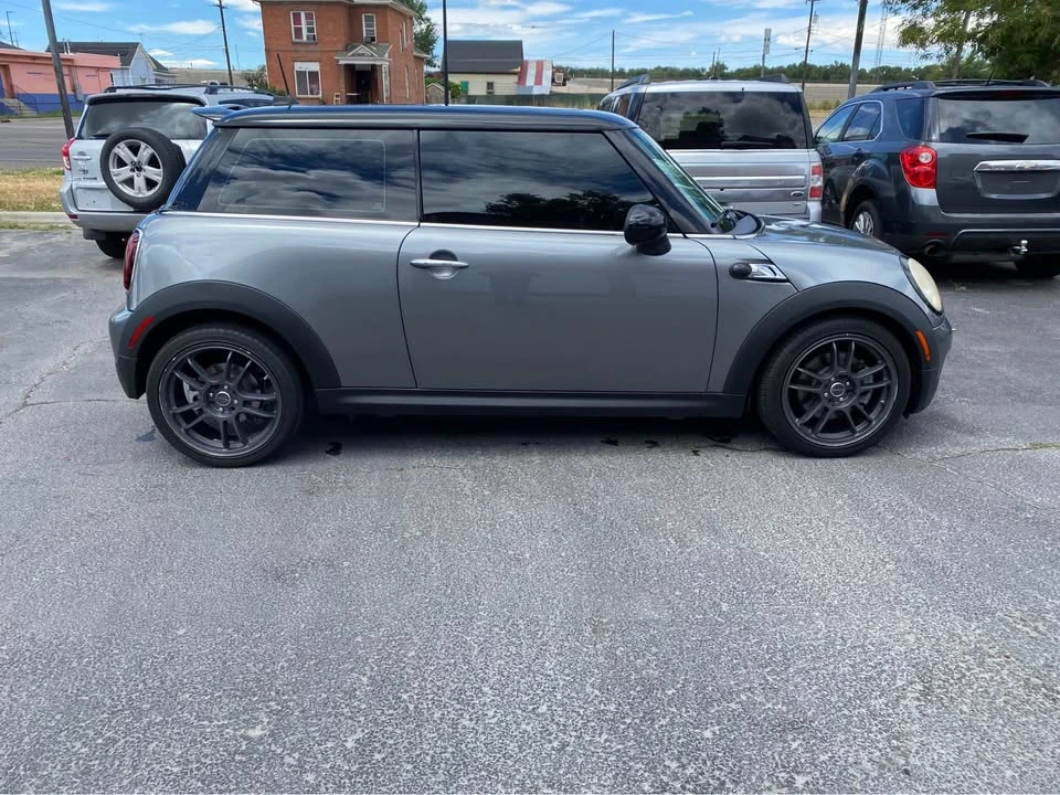2008 Mini Mini 2nd Gen - Image 2 of 10