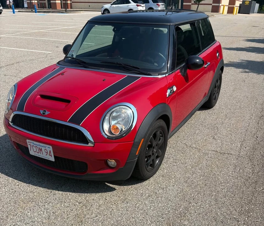 2008 Mini Mini 2nd Gen - Image 2 of 11