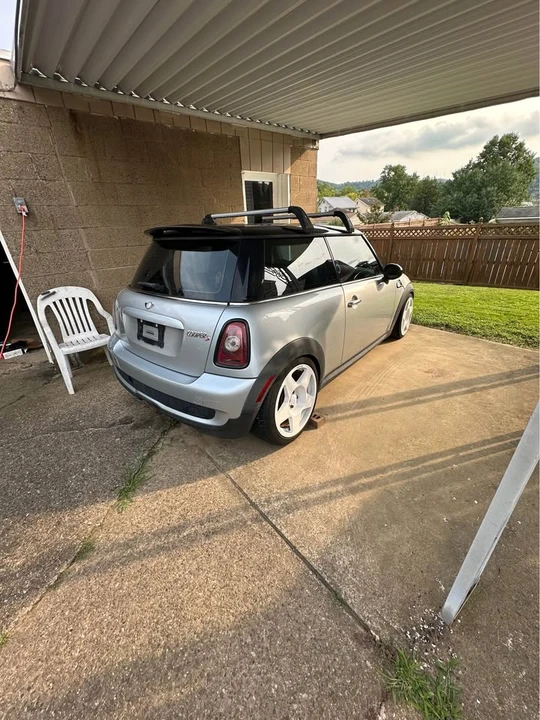 2008 Mini Mini 2nd Gen - Image 2 of 4