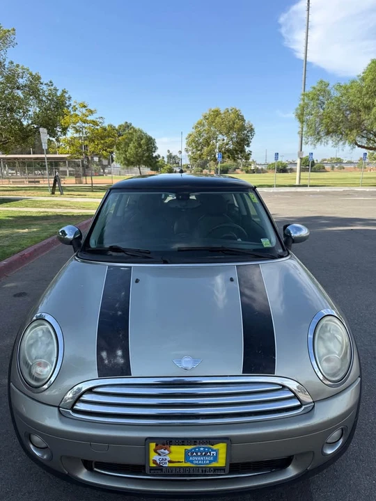 2008 Mini Mini 2nd Gen - Image 2 of 11