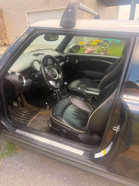 2008 Mini Mini 2nd Gen - Image 2 of 5