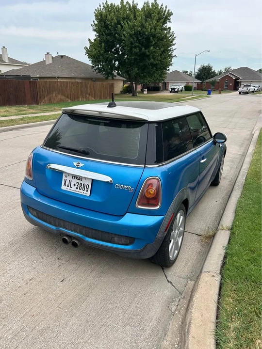 2008 Mini Mini 2nd Gen - Image 3 of 3