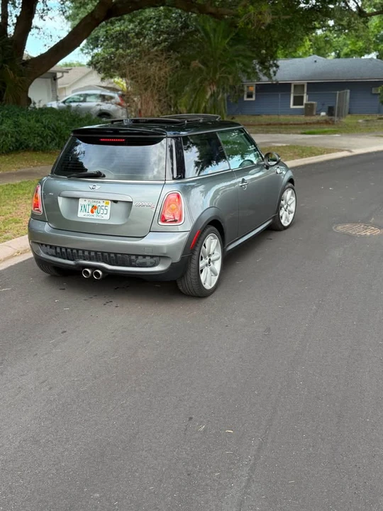 2008 Mini Mini 2nd Gen - Image 2 of 2