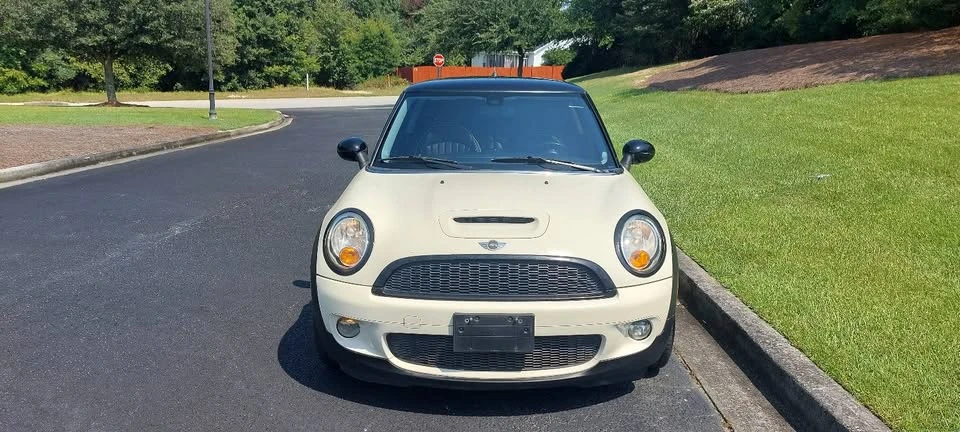 2008 Mini Mini 2nd Gen - Image 2 of 12