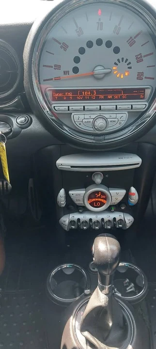 2008 Mini Mini 2nd Gen - Image 8 of 12