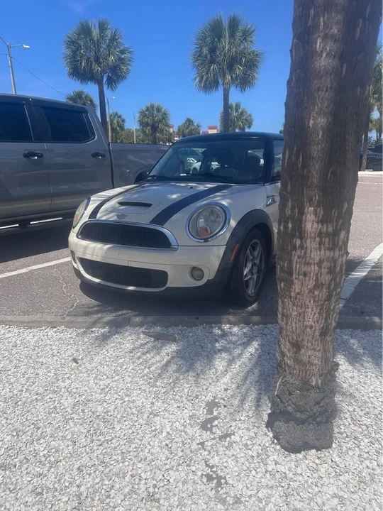 2008 Mini Mini 2nd Gen - Image 2 of 9
