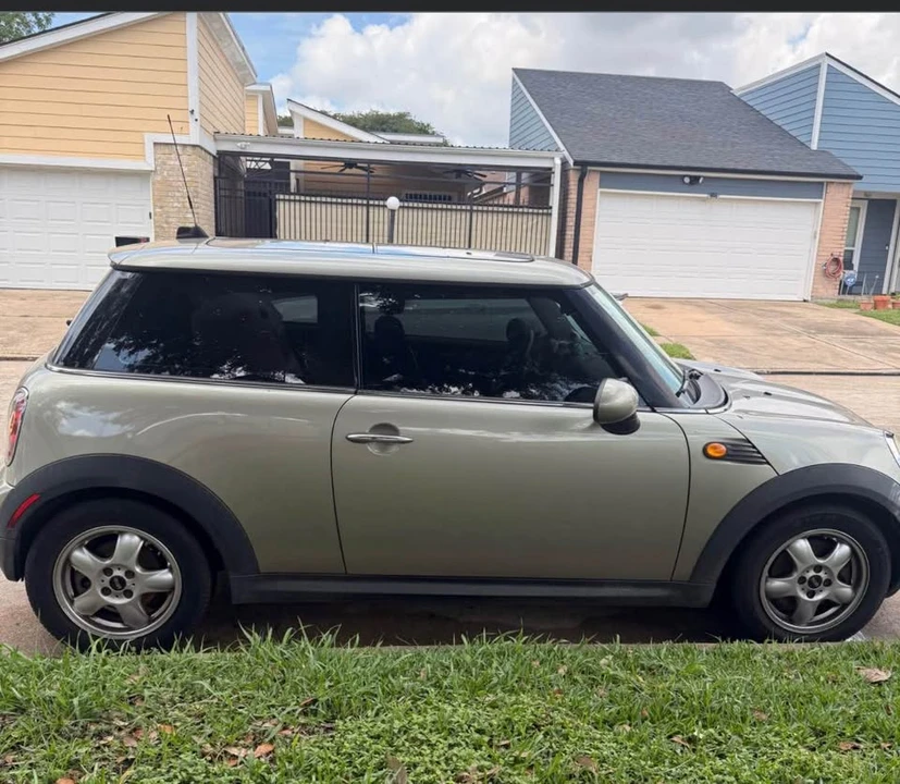 2008 Mini Mini 2nd Gen - Image 3 of 4