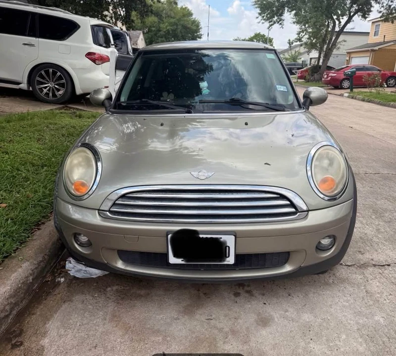 2008 Mini Mini 2nd Gen - Image 2 of 4