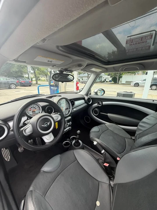 2008 Mini Coupe & Roadster - Image 11 of 18