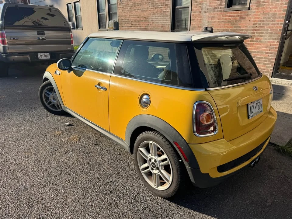 2008 Mini Coupe & Roadster - Image 4 of 5