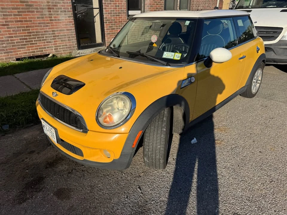 2008 Mini Coupe & Roadster - Image 3 of 5