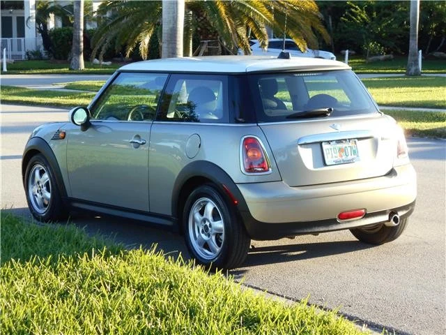 2008 Mini Mini 2nd Gen - Image 8 of 12