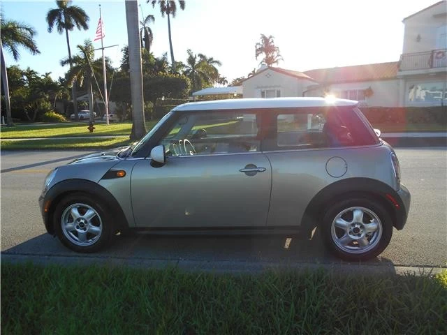 2008 Mini Mini 2nd Gen - Image 7 of 12