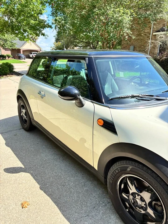 2008 Mini Mini 2nd Gen - Image 2 of 20