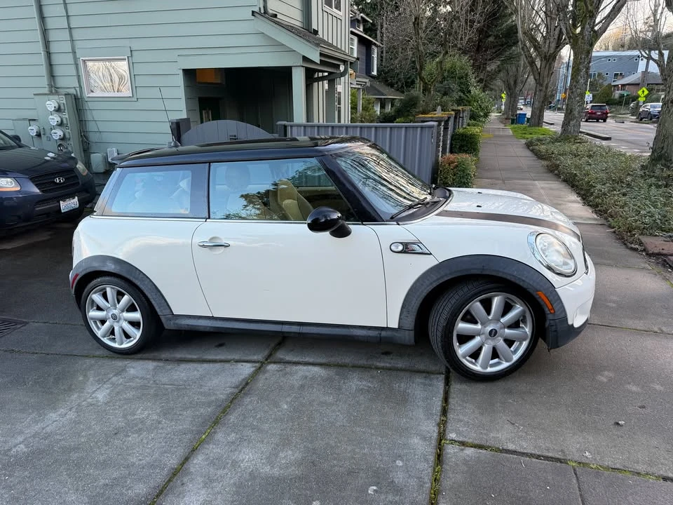 2008 Mini Mini Cooper S 1st Gen - Image 2 of 9