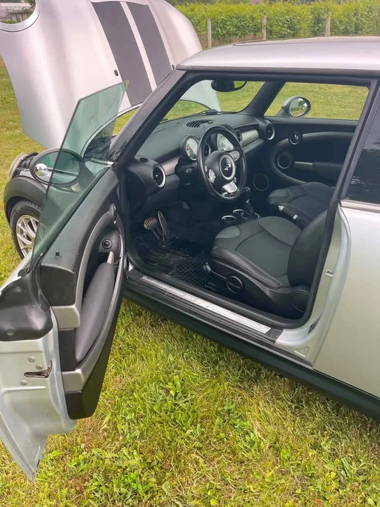 2008 Mini Mini 2nd Gen - Image 7 of 11