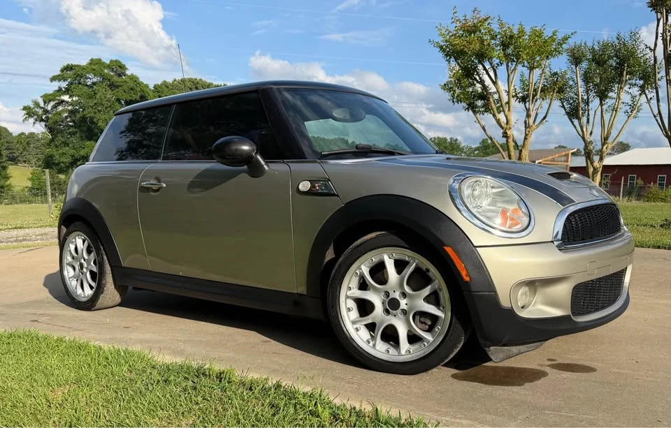 2008 Mini Mini 2nd Gen - Image 12 of 13