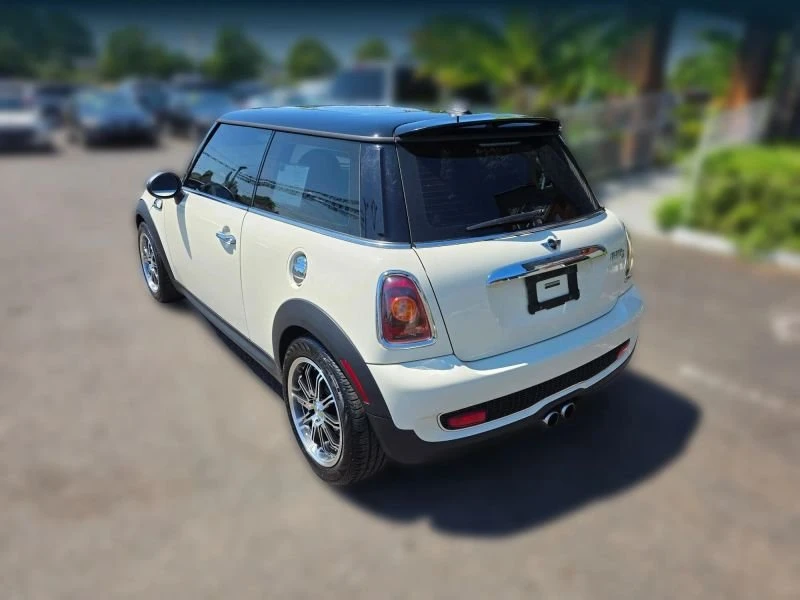 2008 Mini Mini 2nd Gen - Image 2 of 20