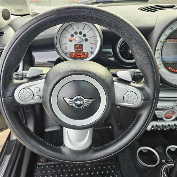 2008 Mini Mini 2nd Gen - Image 5 of 12