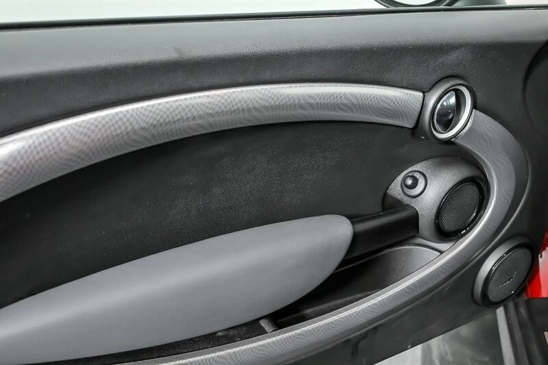 2008 Mini Mini Cooper S 1st Gen - Image 14 of 28