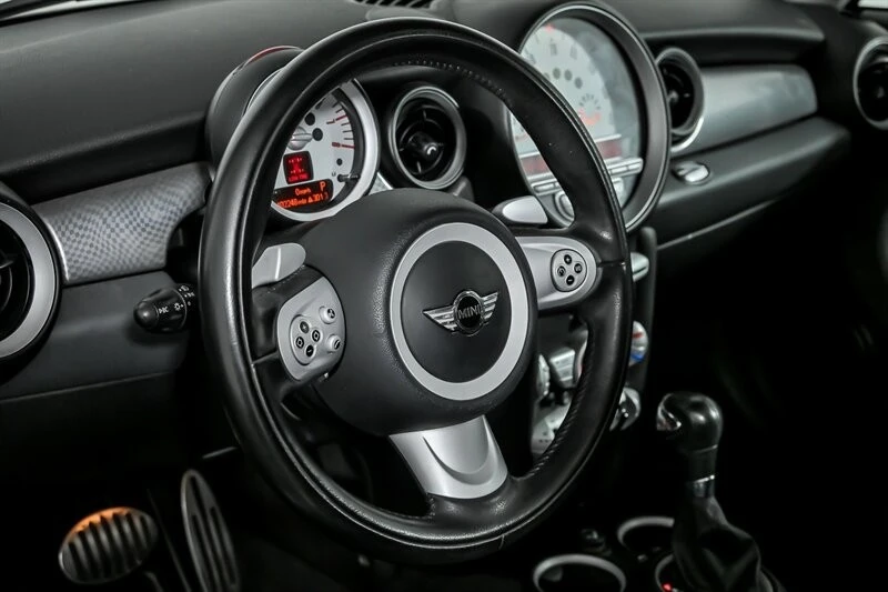 2008 Mini Mini Cooper S 1st Gen - Image 19 of 28