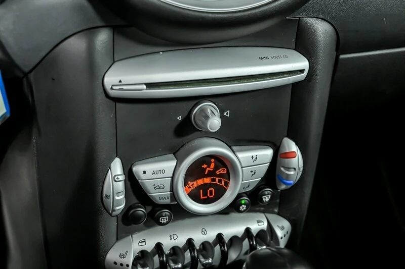 2008 Mini Mini Cooper S 1st Gen - Image 25 of 28