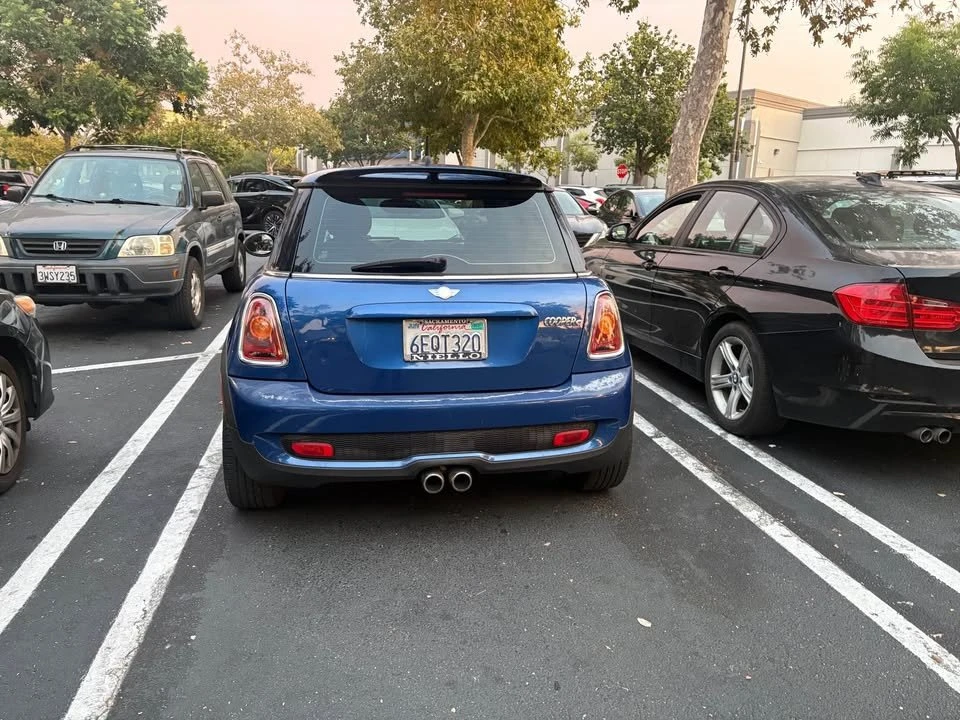 2008 Mini Mini 2nd Gen - Image 2 of 8