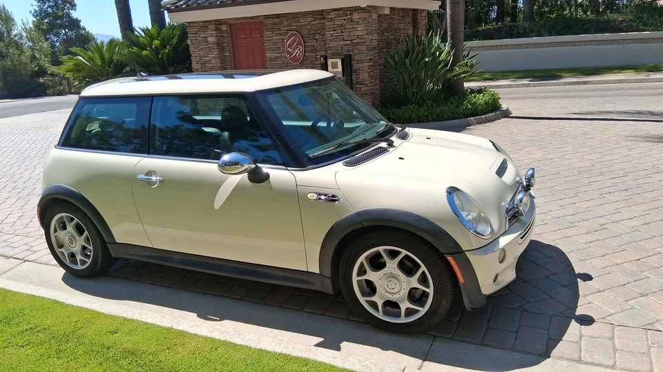 2008 Mini Coupe & Roadster - Image 9 of 16