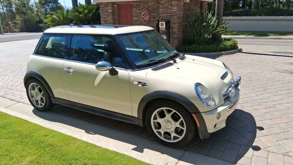 2008 Mini Coupe & Roadster - Image 10 of 16