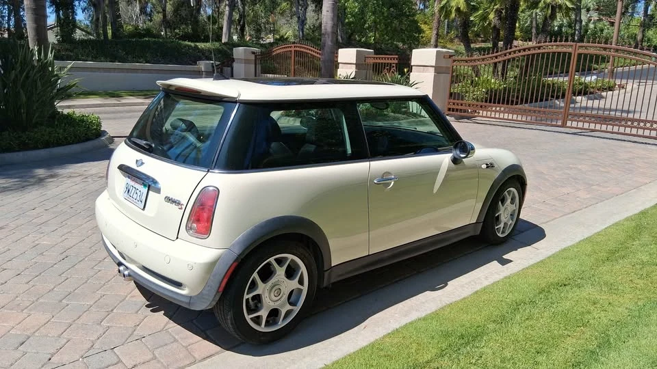 2008 Mini Coupe & Roadster - Image 7 of 16