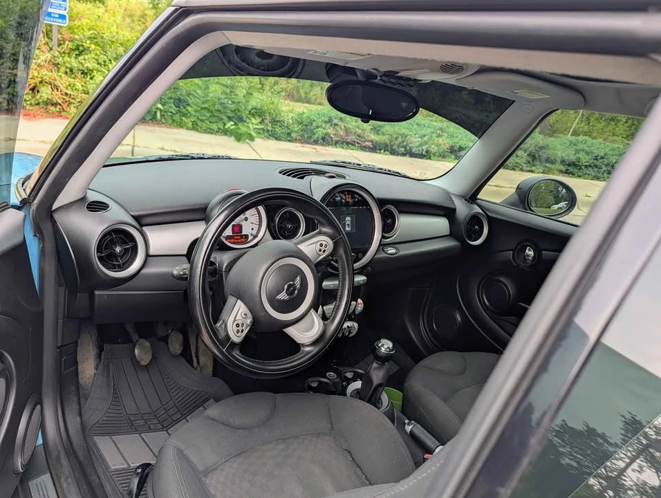 2008 Mini Mini 2nd Gen - Image 17 of 20