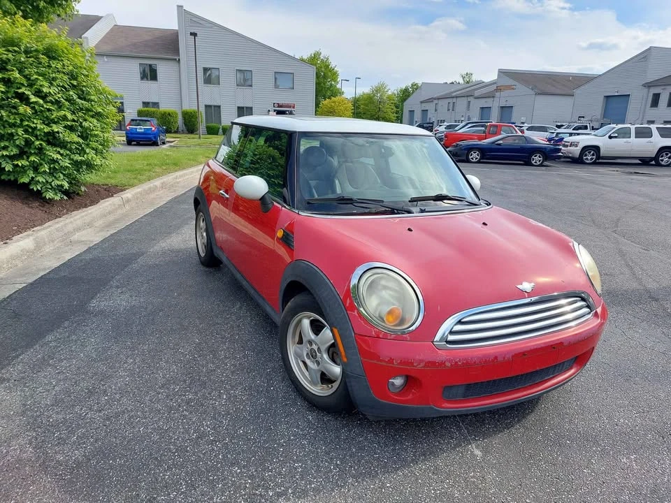 2008 Mini Mini 2nd Gen - Image 2 of 9