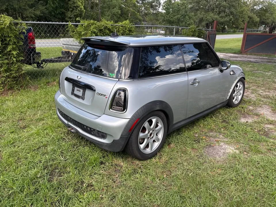2008 Mini Mini 2nd Gen - Image 2 of 8