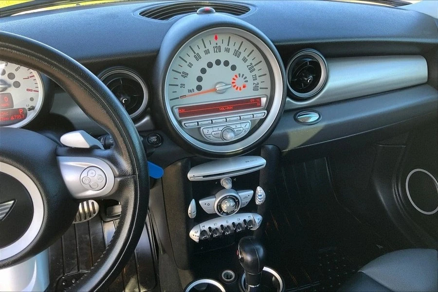 2008 Mini Mini 2nd Gen - Image 7 of 11