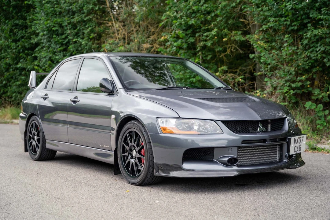 2008 Mitsubishi Lancer Evolution IX 8th Gen - Image 2 of 31
