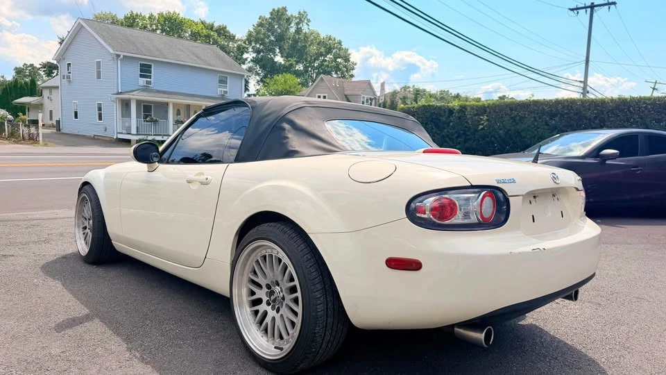 2008 Mazda NC MX-5 Miata - Image 5 of 20