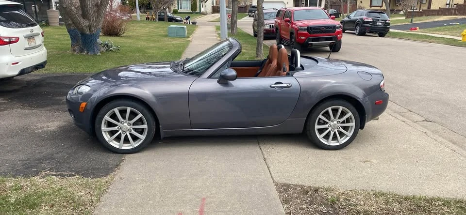 2008 Mazda NC MX-5 Miata - Image 10 of 11