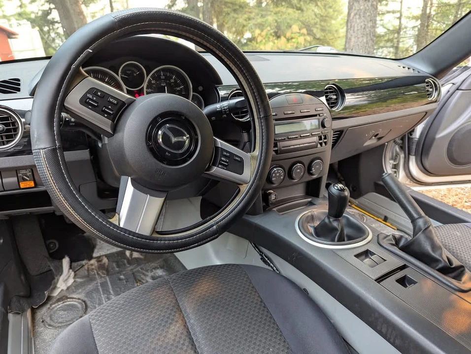 2008 Mazda NC MX-5 Miata - Image 6 of 7
