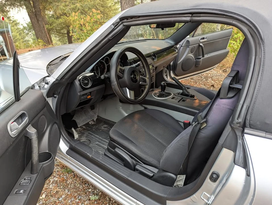 2008 Mazda NC MX-5 Miata - Image 5 of 7