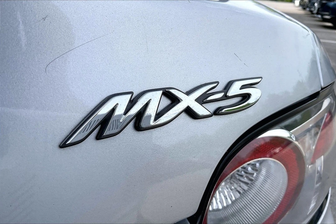 2008 Mazda NC MX-5 Miata - Image 7 of 8
