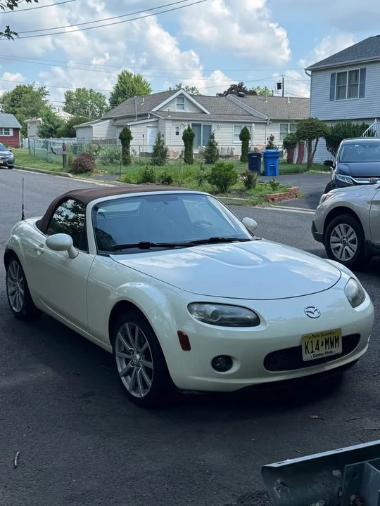 2008 Mazda NC MX-5 Miata - Image 5 of 8